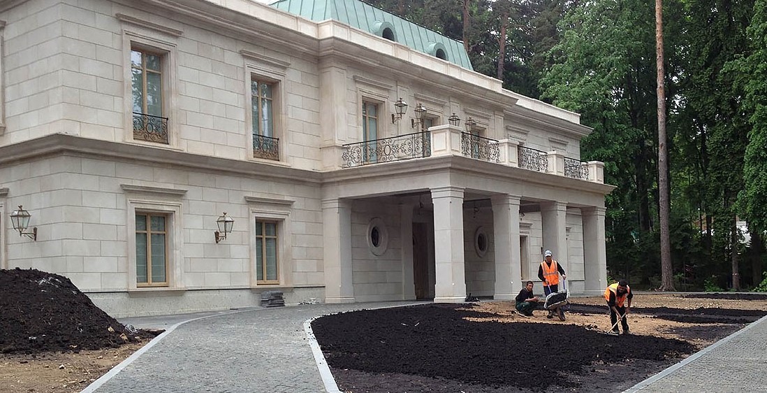 private-villa-zhoukovka-russia-1